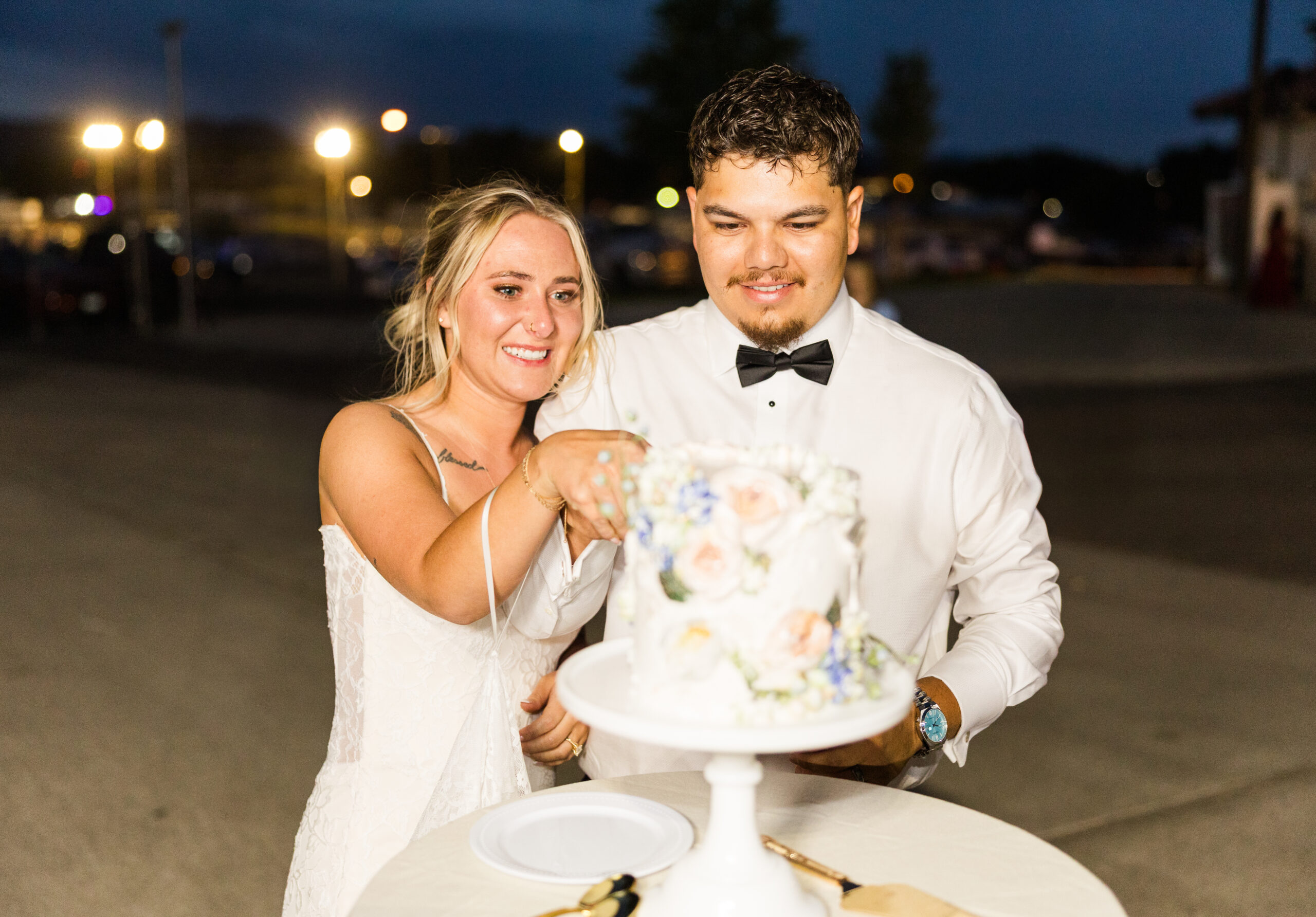 "Absolutely love!!! The best cake ever and it was gorgeous! Everyone loved the cupcakes, I had 0 left! –Carlene & Jose